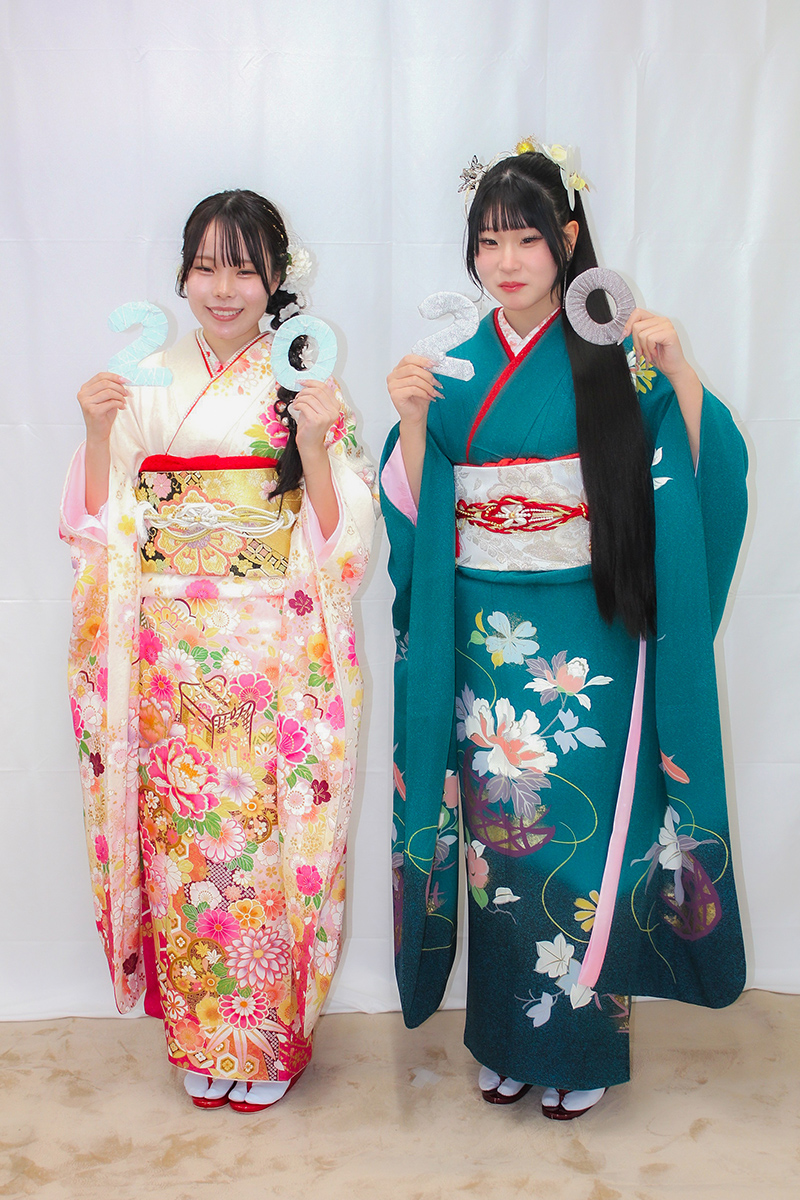 米原市二十歳のつどい振袖_米原市民交流プラザ（ルッチプラザ）ご出席08