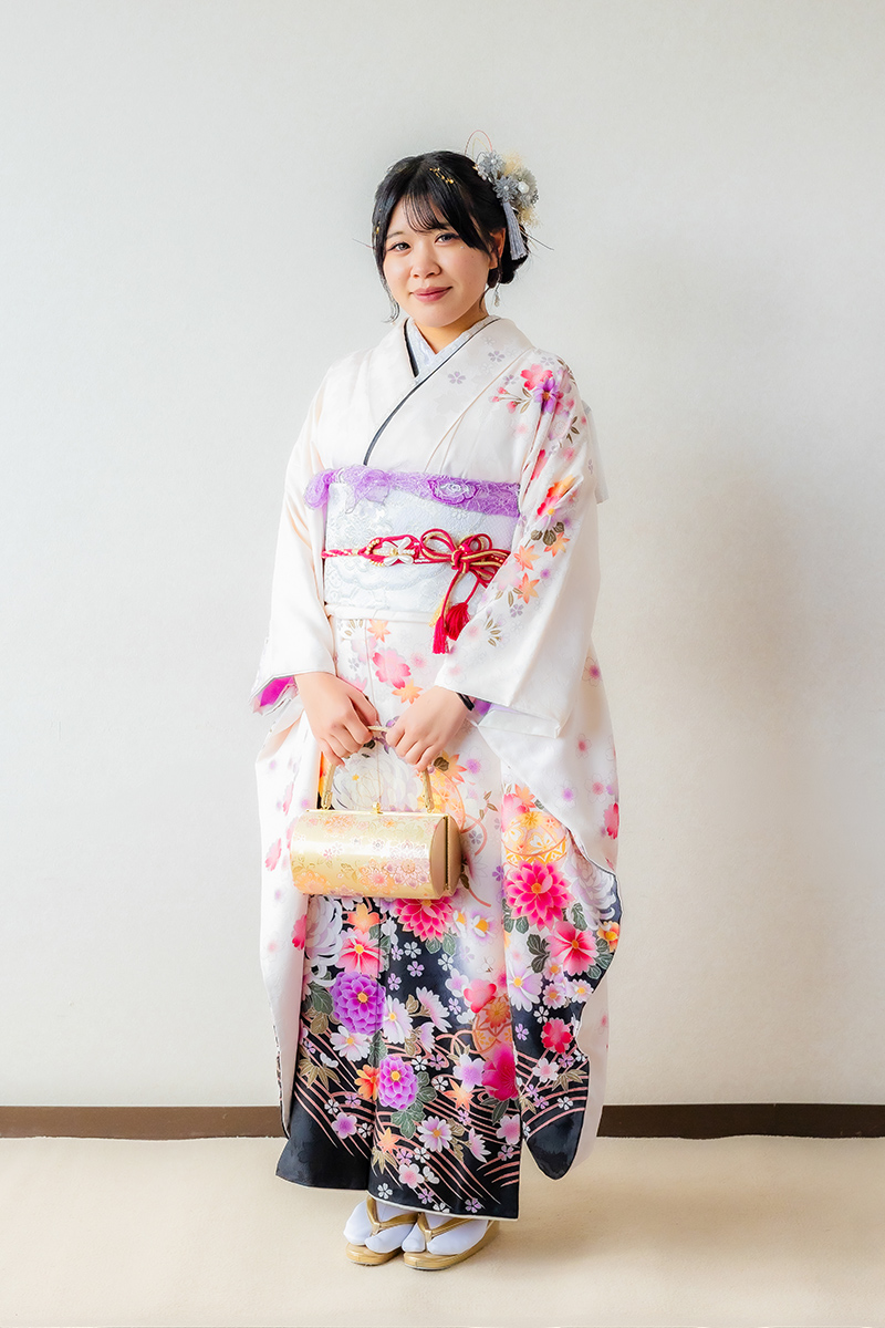 長浜市20歳のつどい振袖_浅井文化ホールご出席02